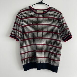Vintage Evan Picone White, Black and Red Houndstooth Short Sleeve Sweater